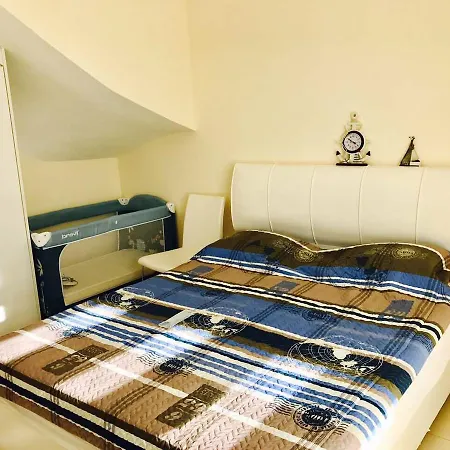 16l Apartamento